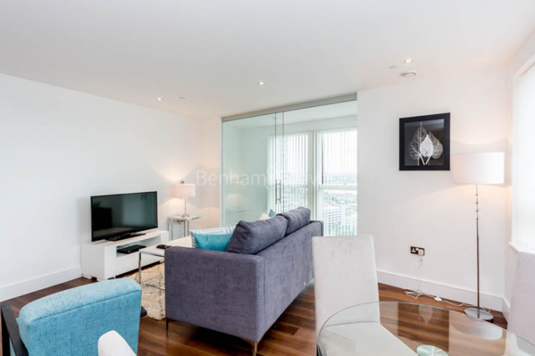 2  bedrooms flat to rent in Lincoln Plaza, Canary Wharf, E14-image 2