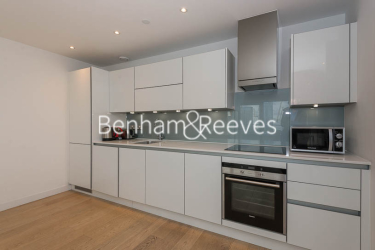 3  bedrooms flat to rent in Yabsley Street, Canary Wharf, E14-image 2