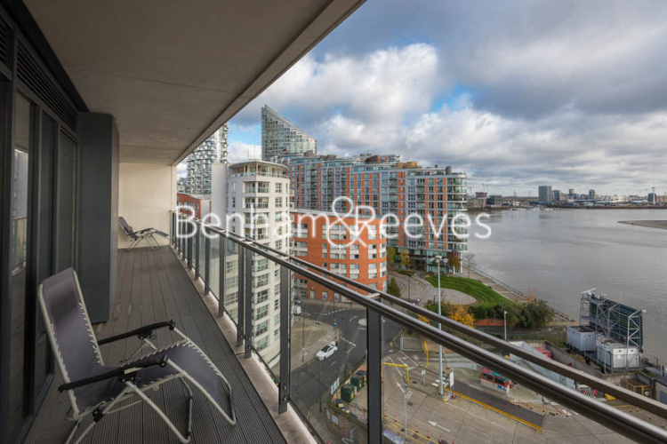 3  bedrooms flat to rent in Yabsley Street, Canary Wharf, E14-image 5
