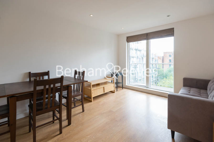 1  bedroom flat to rent in Sargasso Court, Bromley-By-Bow, E3-image 3