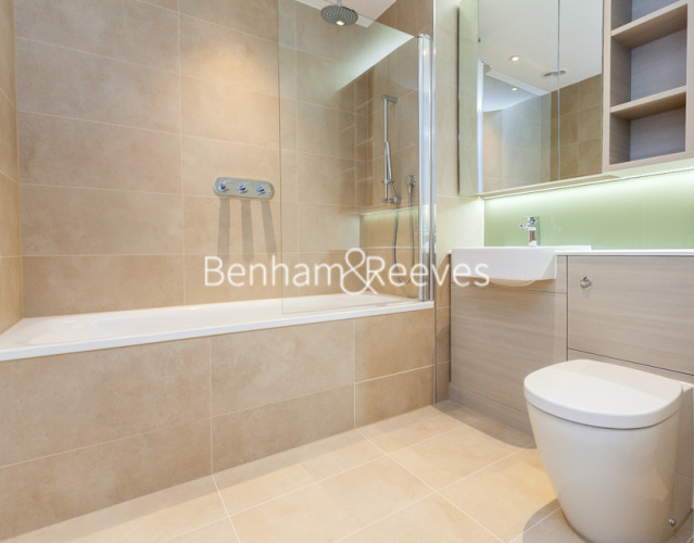 2  bedrooms flat to rent in Cassia Point, Glasshouse Gardens, E20-image 5