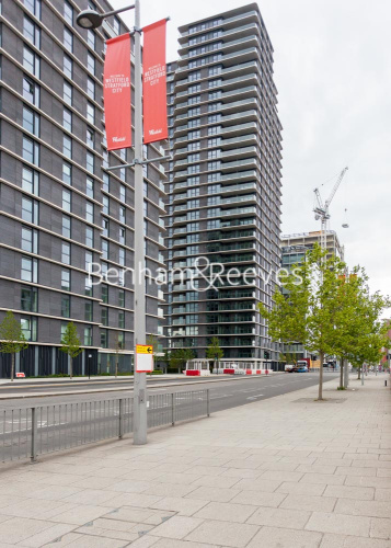 2  bedrooms flat to rent in Cassia Point, Glasshouse Gardens, E20-image 13
