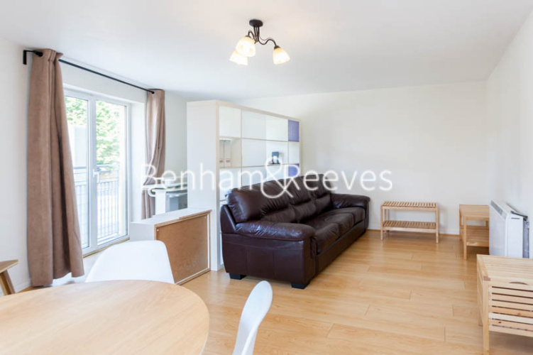 2  bedrooms flat to rent in Garford Street , West ferry, E14-image 1
