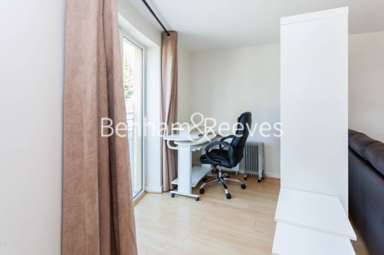 2  bedrooms flat to rent in Garford Street , West ferry, E14-image 5