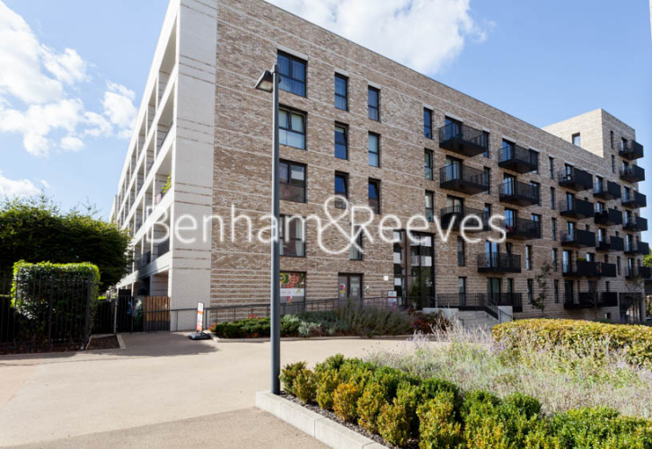 1  bedroom flat to rent in Kingfisher Heights, Pontoon Dock, E16-image 6
