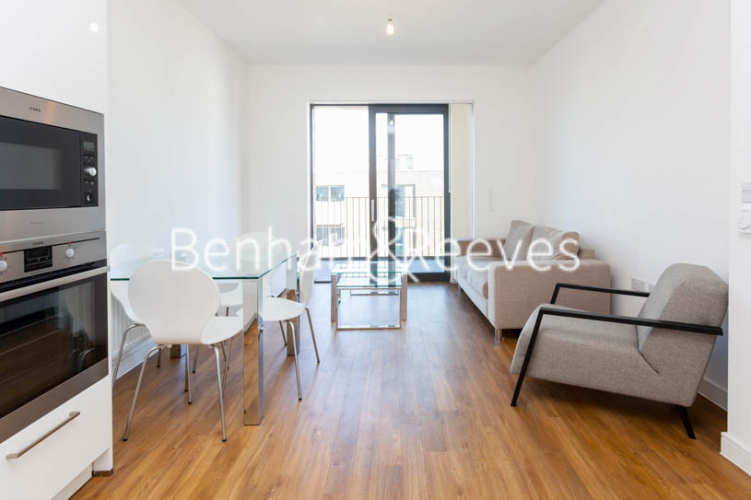 1  bedroom flat to rent in Kingfisher Heights, Pontoon Dock, E16-image 9