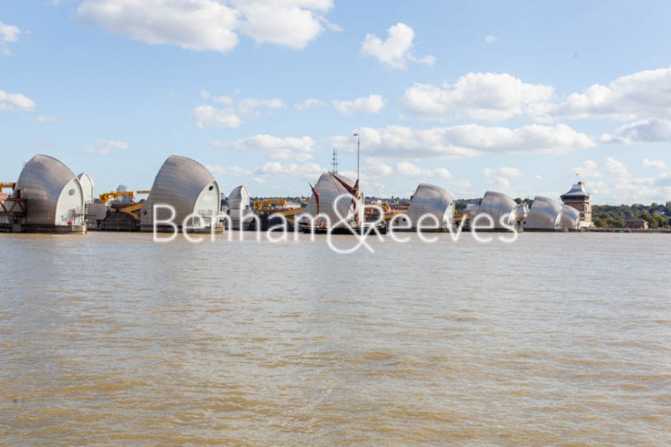 1  bedroom flat to rent in Kingfisher Heights, Pontoon Dock, E16-image 18