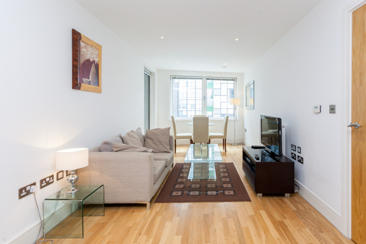 1  bedroom flat to rent in Indescon Square, Canary Wharf, E14-image 1
