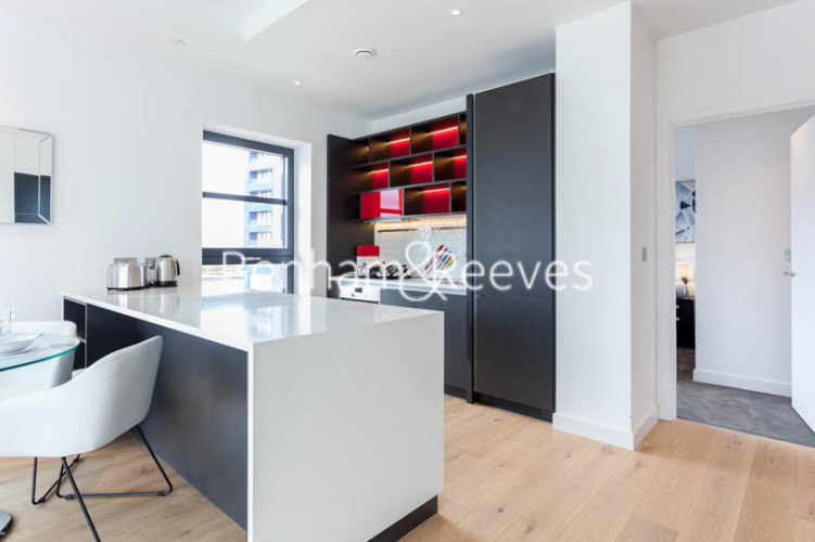 2 bedrooms flat to rent in Lyell Street, Canary Wharf, E14-image 2