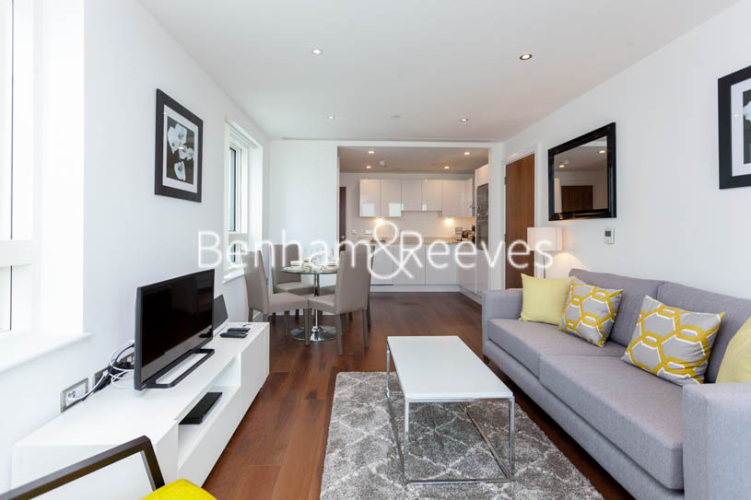 2  bedrooms flat to rent in Duckman Tower, Lincoln Plaza, E14-image 1