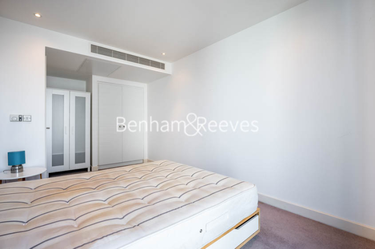 1  bedroom flat to rent in Landmark East, Marsh Wall, E14-image 3