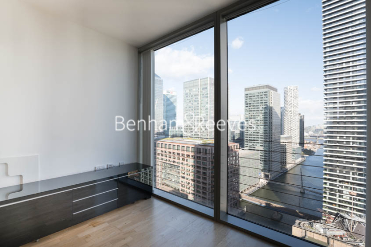 1  bedroom flat to rent in Landmark East, Marsh Wall, E14-image 5
