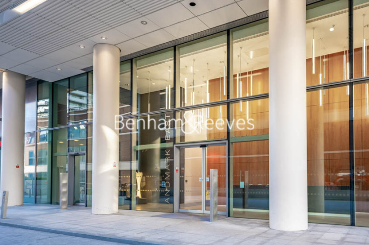 1  bedroom flat to rent in Landmark East, Marsh Wall, E14-image 11
