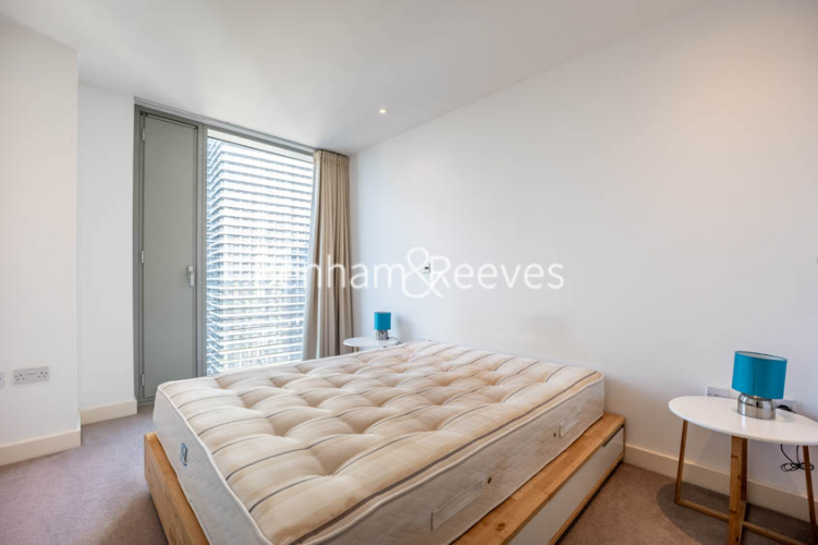 1 bedroom flat to rent in Landmark East, Marsh Wall, E14-image 13
