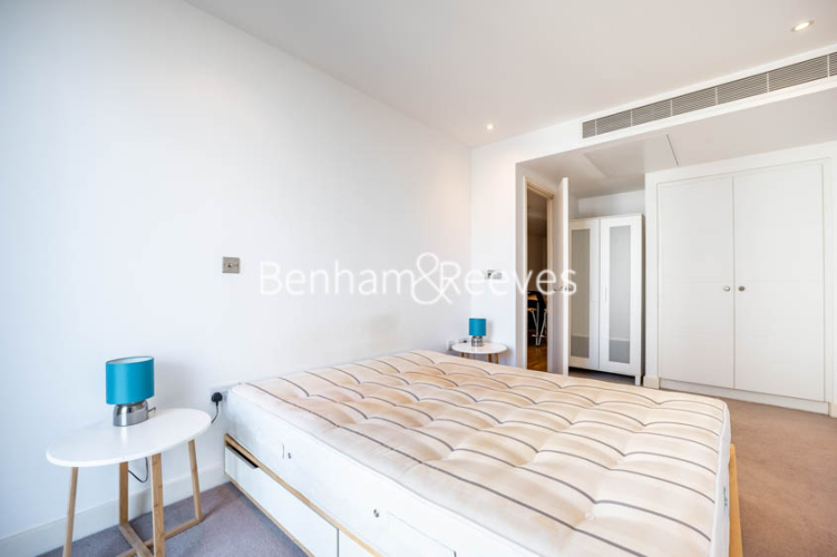 1  bedroom flat to rent in Landmark East, Marsh Wall, E14-image 16