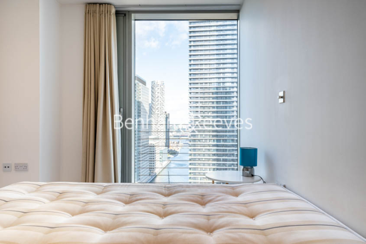 1  bedroom flat to rent in Landmark East, Marsh Wall, E14-image 18