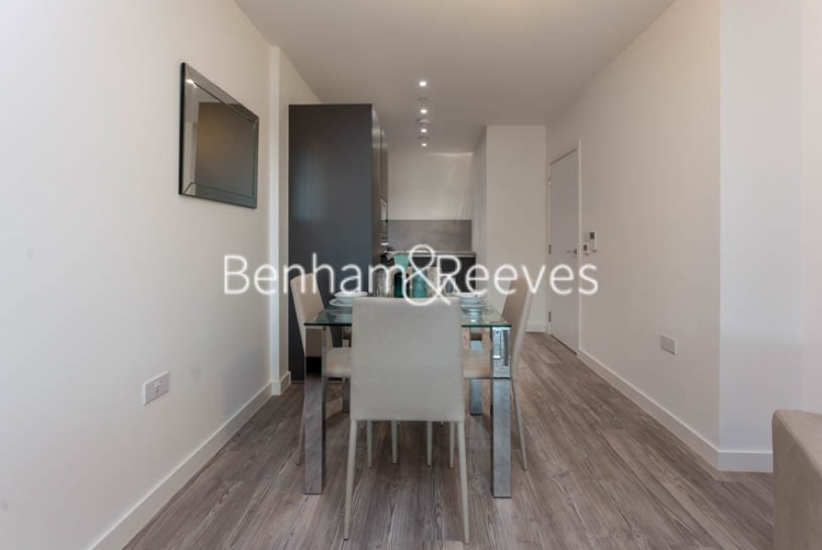 1 bedroom flat to rent in Shipbuilding Way, Canary Wharf, E13-image 3