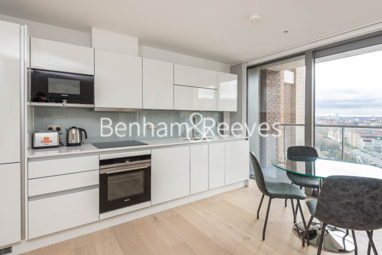 2 bedrooms flat to rent in East Ferry Road, Canary Wharf, E14-image 2