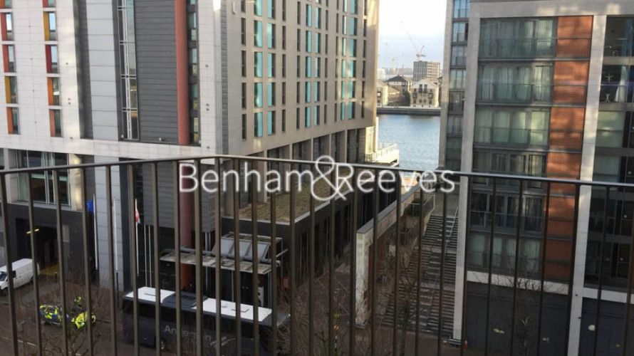 2  bedrooms flat to rent in Royal Docks West, Western Gateway, E16-image 5