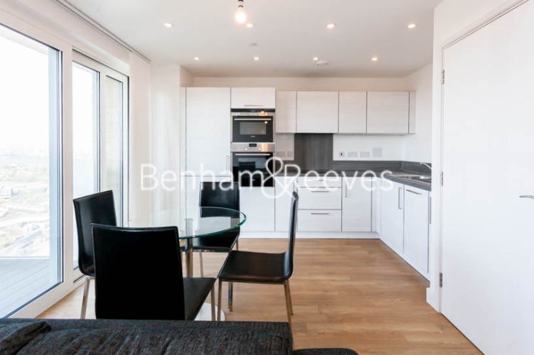 1 bedroom flat to rent in Jefferson Plaza, Canary Wharf, E3-image 13