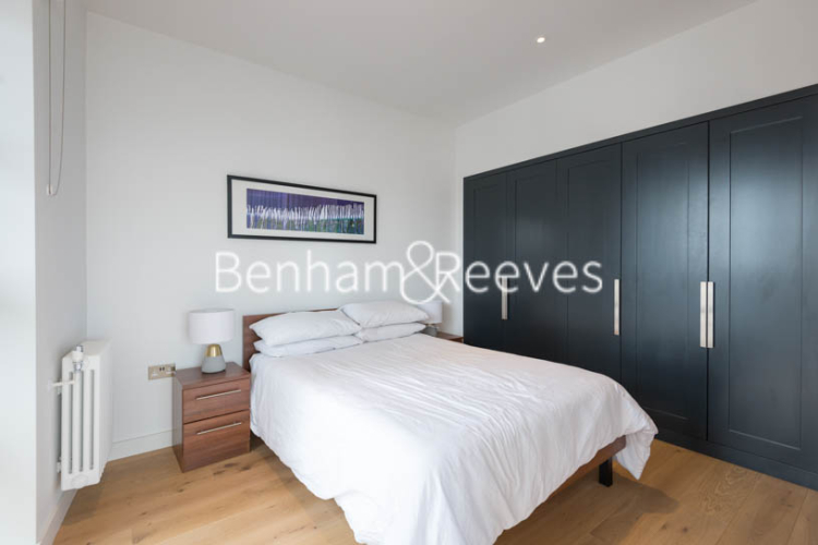 2  bedrooms flat to rent in Lyell Street, Canary Wharf, E14-image 3