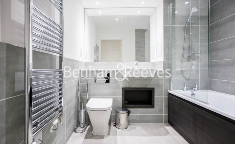 1  bedroom flat to rent in Southmere House, Highland Street, E15-image 5