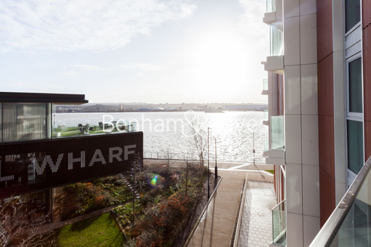 1  bedroom flat to rent in Royal Crest Avenue, Canary Wharf, E16-image 18