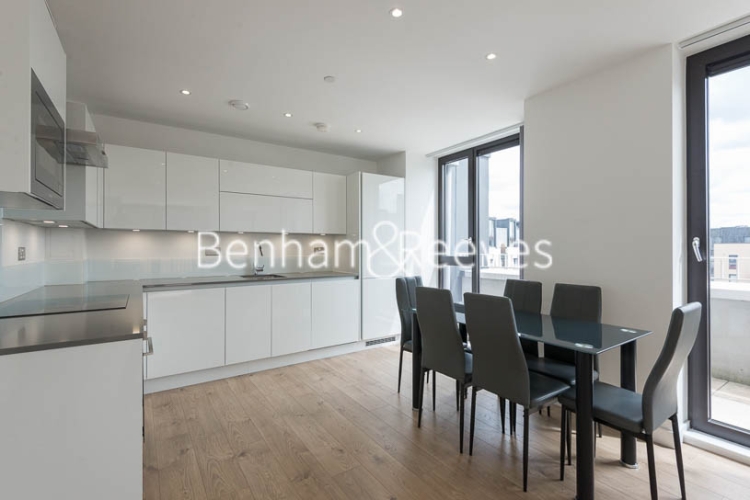 3  bedrooms flat to rent in New Garden Quarter, Stratford, E15-image 9