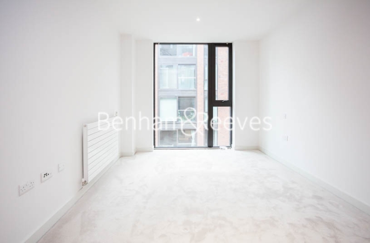1 bedroom flat to rent in Echo Court, Admiralty Avenue, E16-image 16