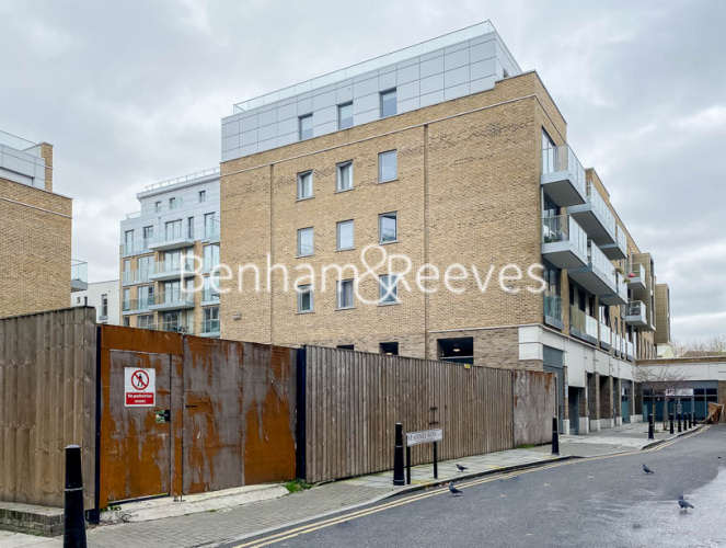 Studio flat to rent in Keymer Place, Canary Gateway, E14-image 10