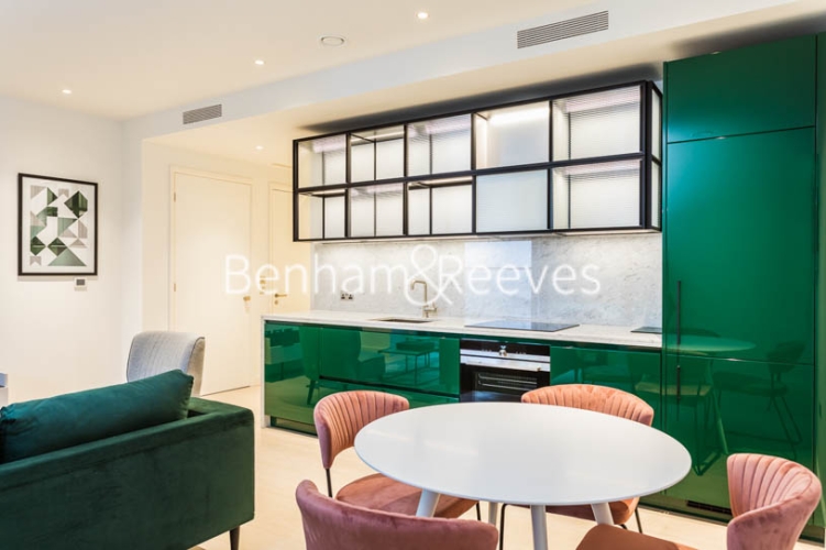 1 bedroom flat to rent in Wardian, Canary Wharf, E14-image 2