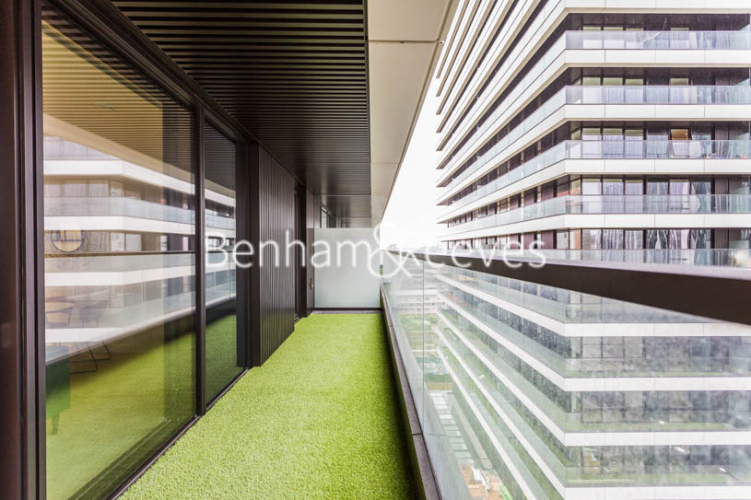 1  bedroom flat to rent in Wardian, Canary Wharf, E14-image 6
