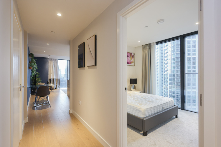 1  bedroom flat to rent in Hampton Tower, South Quay Plaza, E14-image 8