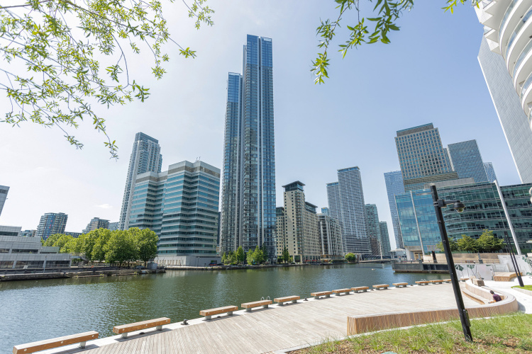 1  bedroom flat to rent in Hampton Tower, South Quay Plaza, E14-image 10