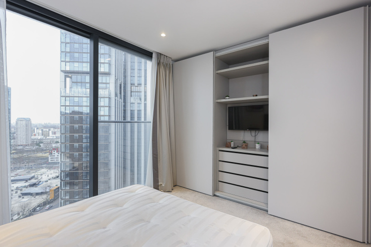 1  bedroom flat to rent in Hampton Tower, South Quay Plaza, E14-image 17