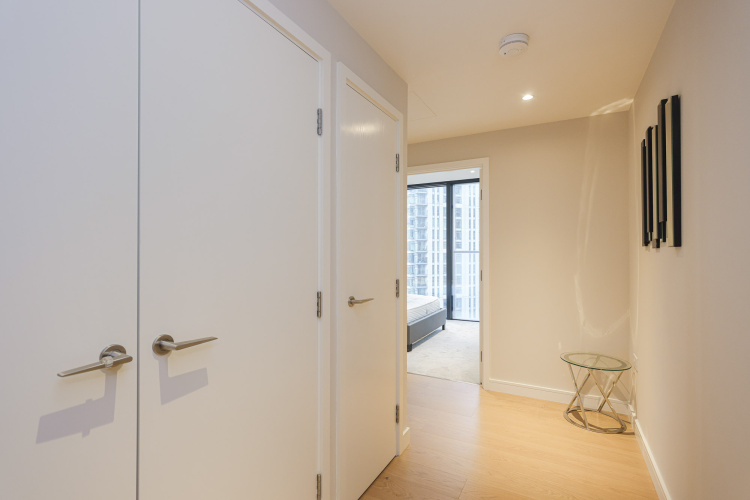 1  bedroom flat to rent in Hampton Tower, South Quay Plaza, E14-image 20