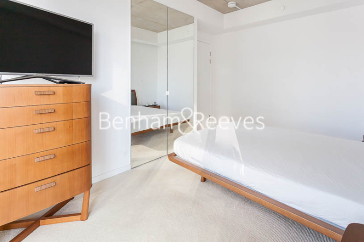 2  bedrooms flat to rent in 3 Tidal Basin Road, Canary Wharf, E16-image 1