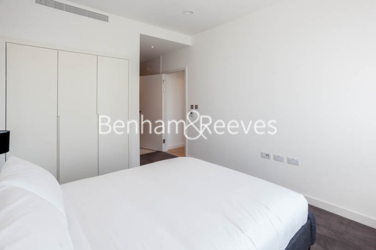 2  bedrooms flat to rent in Serapis House, Canning Town, E14-image 20