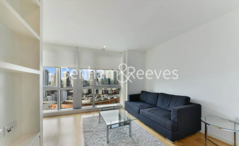 Studio flat to rent in Ontario Tower, Canary Wharf, E14-image 1