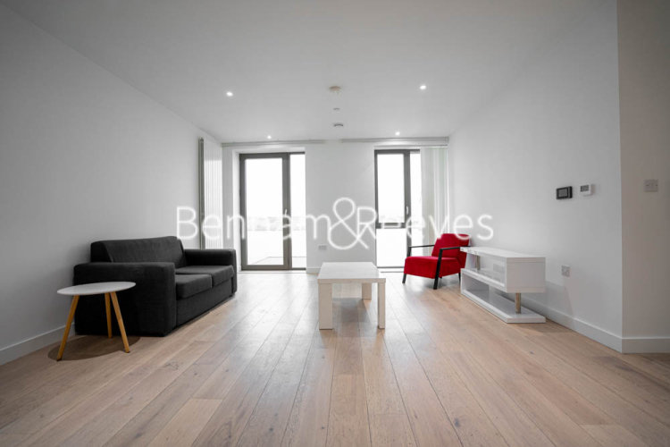 2 bedrooms flat to rent in Laker House, Pontoon Dock, E16-image 13