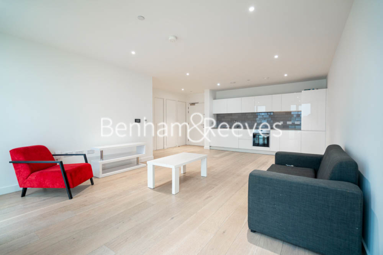 2  bedrooms flat to rent in Laker House, Pontoon Dock, E16-image 14
