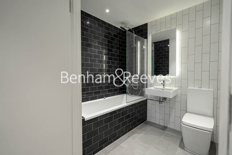 2  bedrooms flat to rent in Laker House, Pontoon Dock, E16-image 22