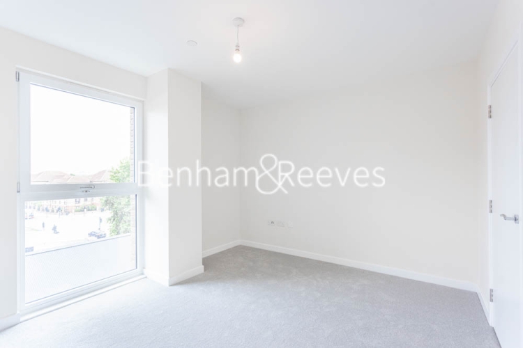 1  bedroom flat to rent in Rosebay House, 8 Frank Searle Passage, E17-image 9