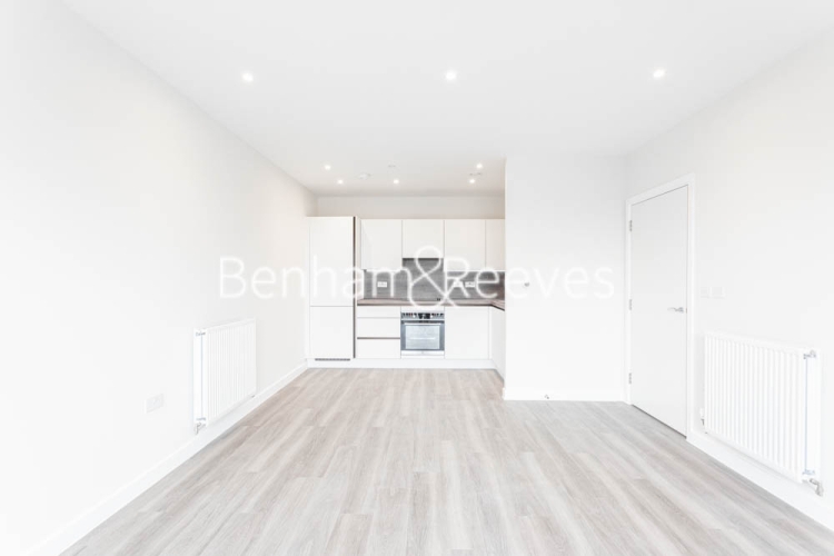 1 bedroom flat to rent in Rosebay House, 8 Frank Searle Passage, E17-image 12