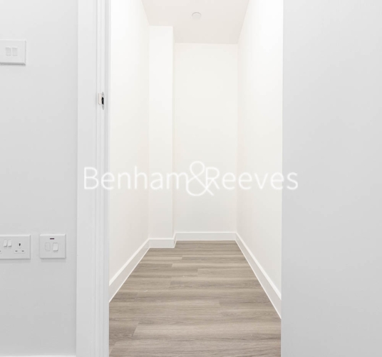 1  bedroom flat to rent in Rosebay House, 8 Frank Searle Passage, E17-image 15