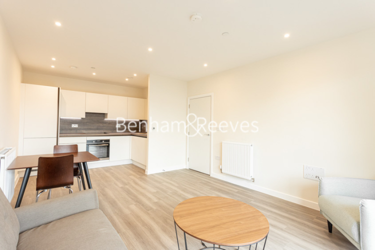 1  bedroom flat to rent in Rosebay House, 8 Frank Searle Passage, E17-image 7