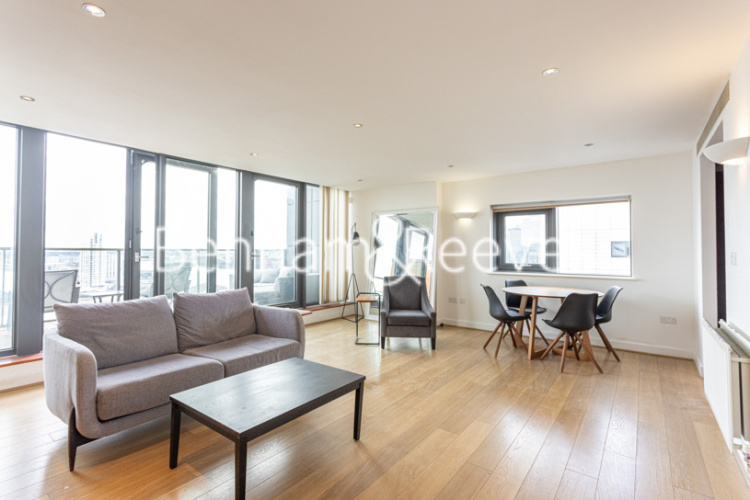 2 bedrooms  for sale in Blackwall Way, Black Wall, E14 view 2
