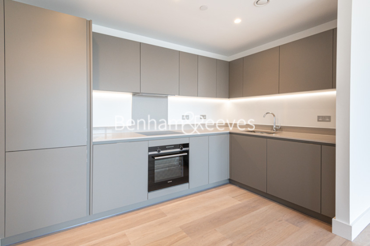 2 bedrooms flat to rent in Corn House, Marshgate Lane, E15-image 2