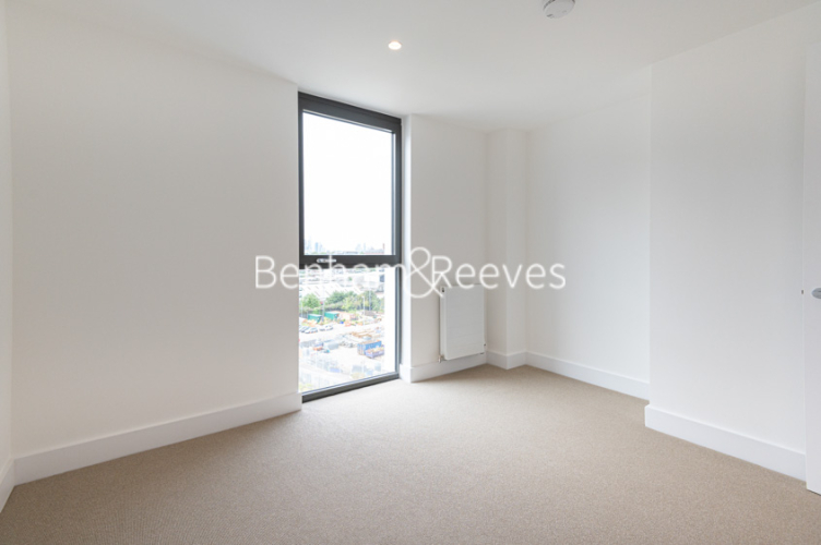 2 bedrooms flat to rent in Corn House, Marshgate Lane, E15-image 9