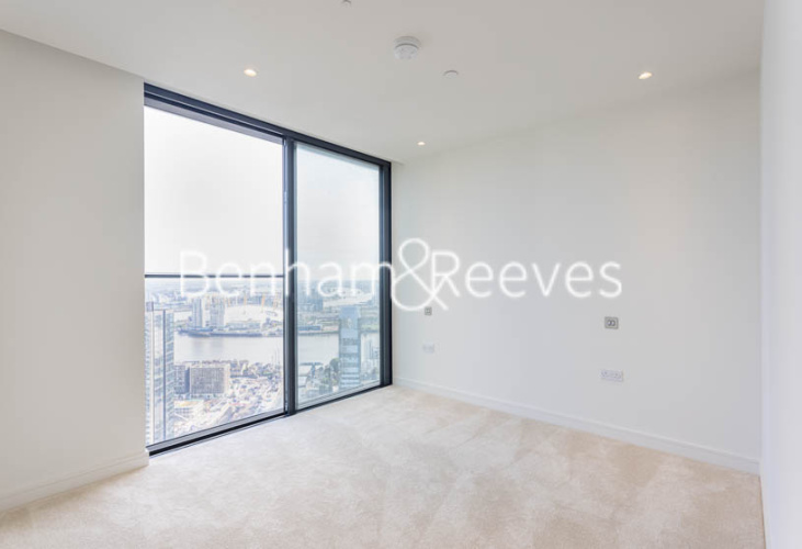 2  bedrooms flat to rent in Hampton Tower, Marsh Wall, E14-image 9